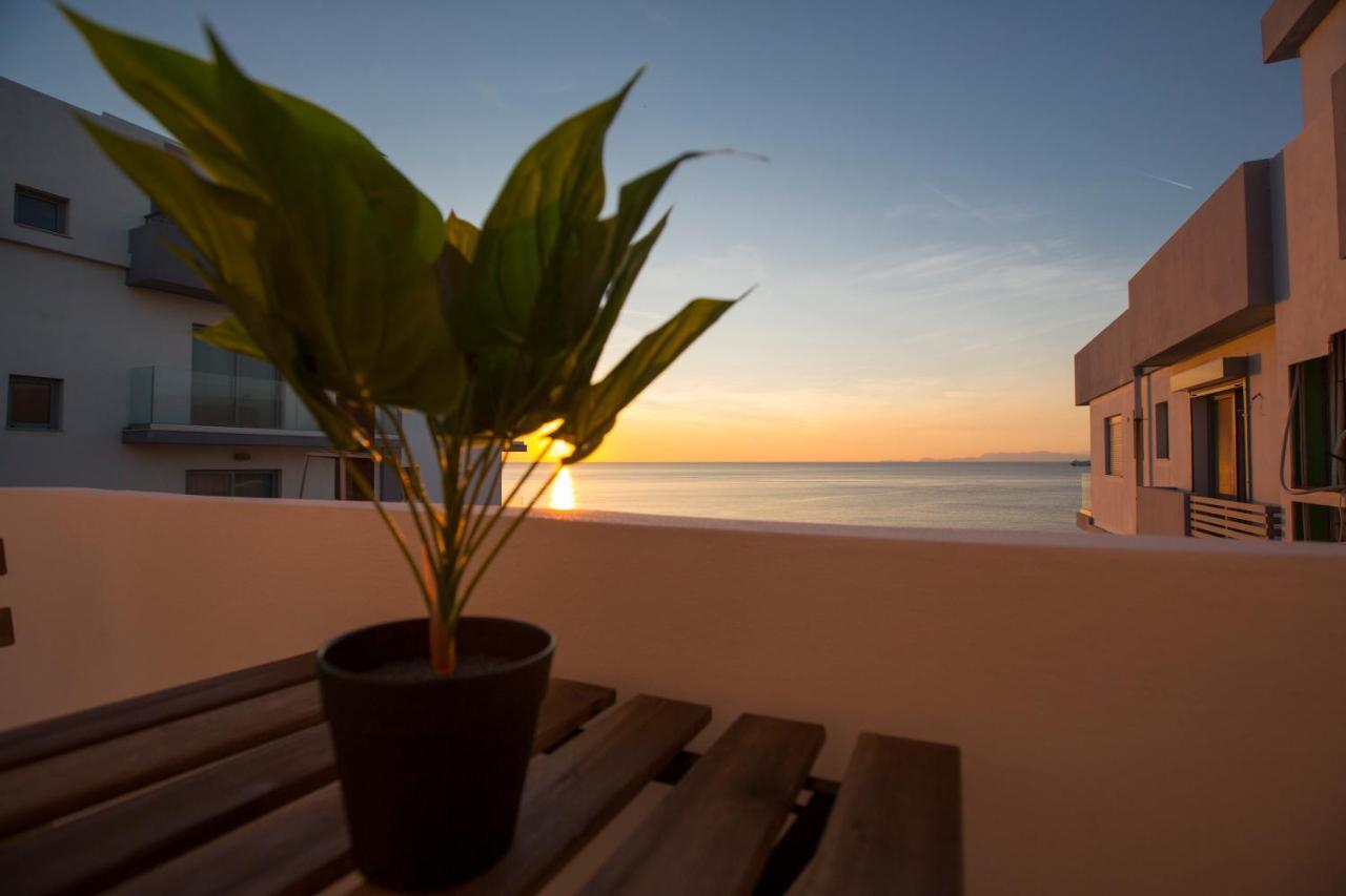 Sea Side Rooms Rhodes City Bagian luar foto