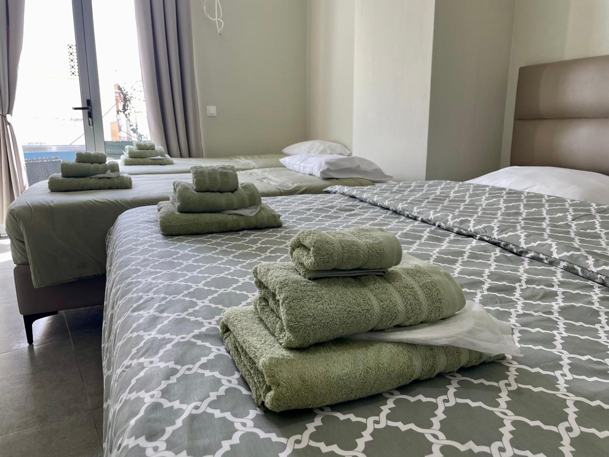 Sea Side Rooms Rhodes City Bagian luar foto