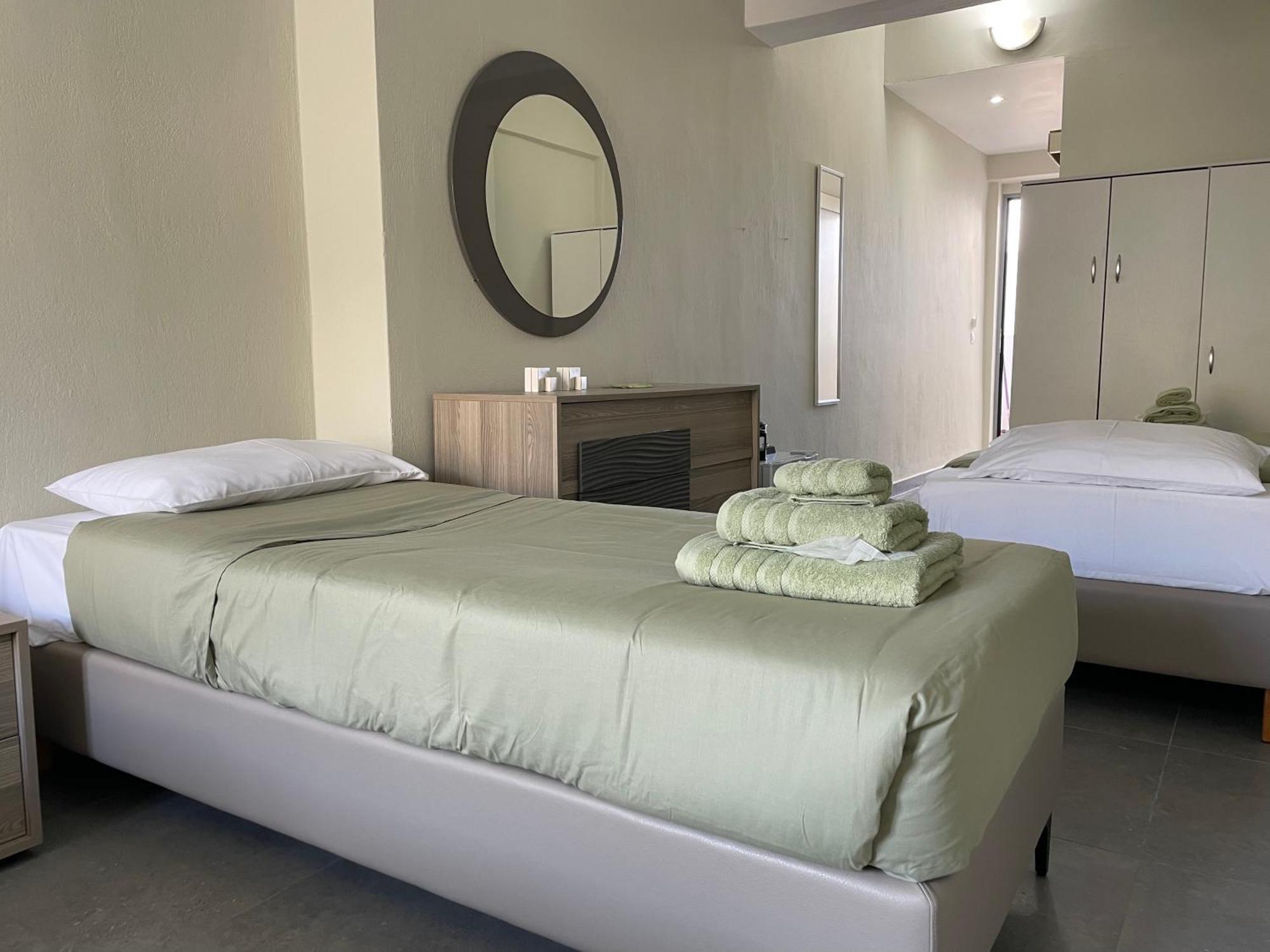 Sea Side Rooms Rhodes City Bagian luar foto